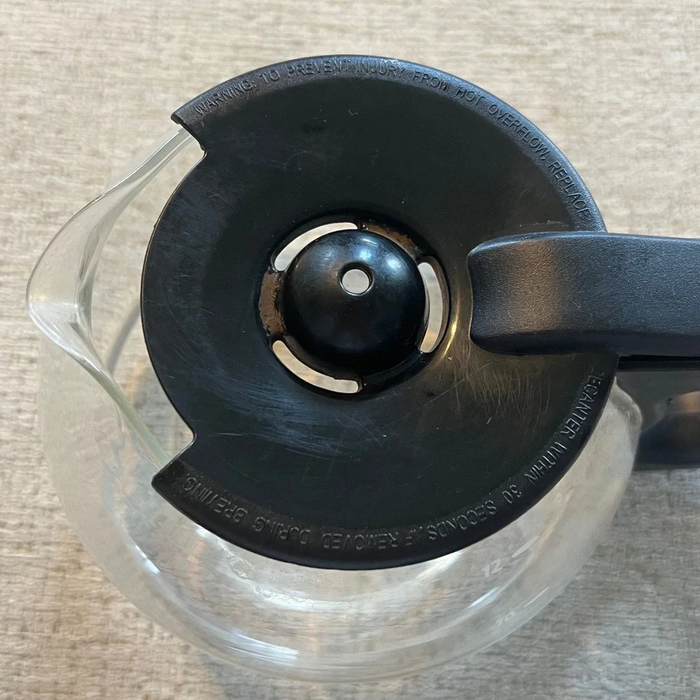 Mr. Coffee‎ 12 Cup Replacement Glass Carafe Decanter Black Handle Lid Clear